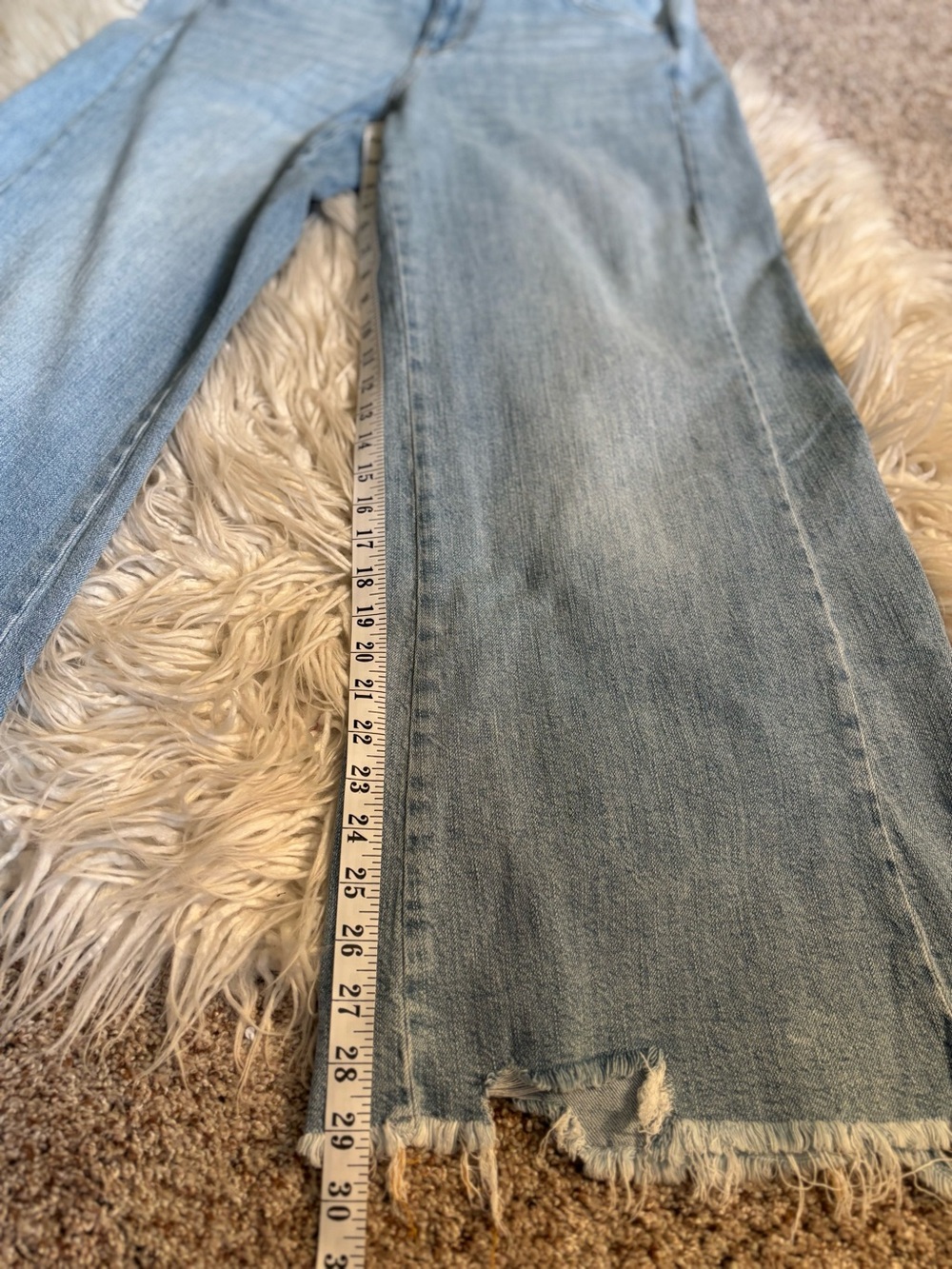 Anthropologie Pilcro The Adi Safie Frayed Hem Jeans Size 29 EUC - Picture 9 of 9